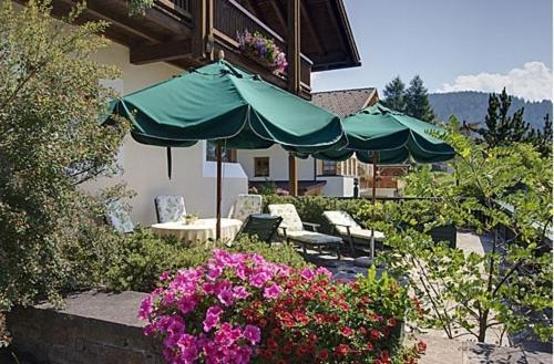 Panorama Garni Ingrid Hotel Dobbiaco Exterior photo