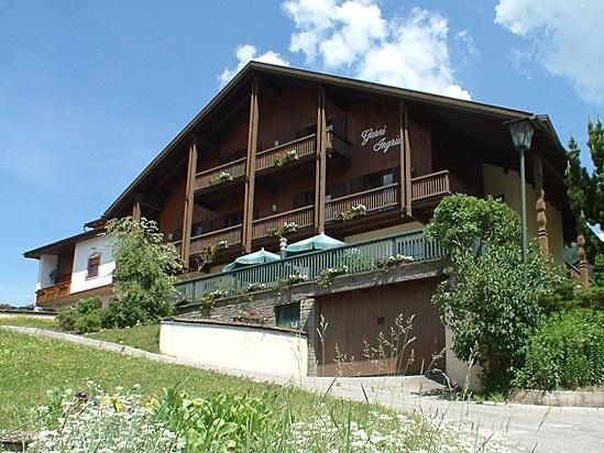 Panorama Garni Ingrid Hotel Dobbiaco Exterior photo